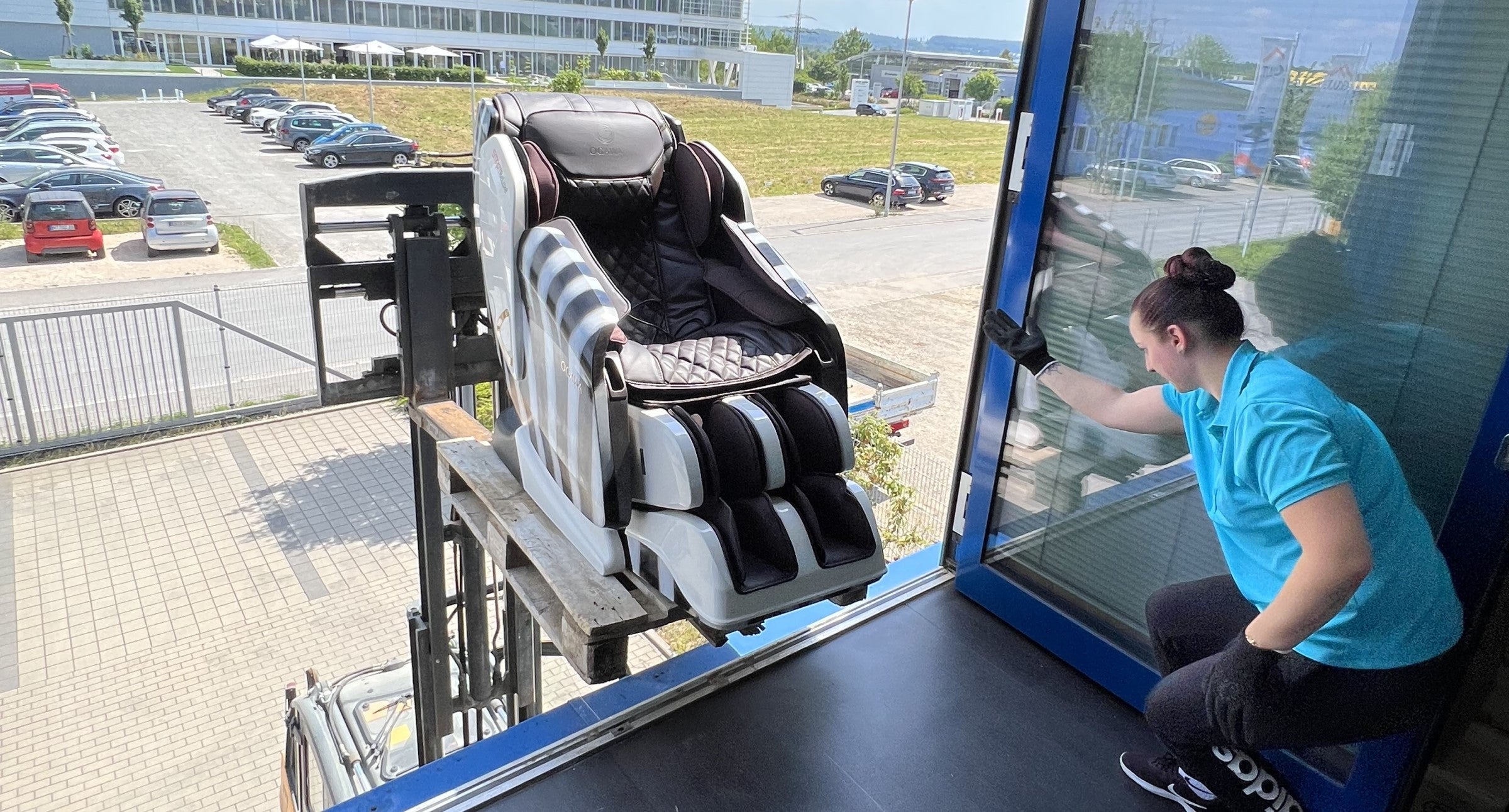 Dodávka a konstrukce světa masážních křesel