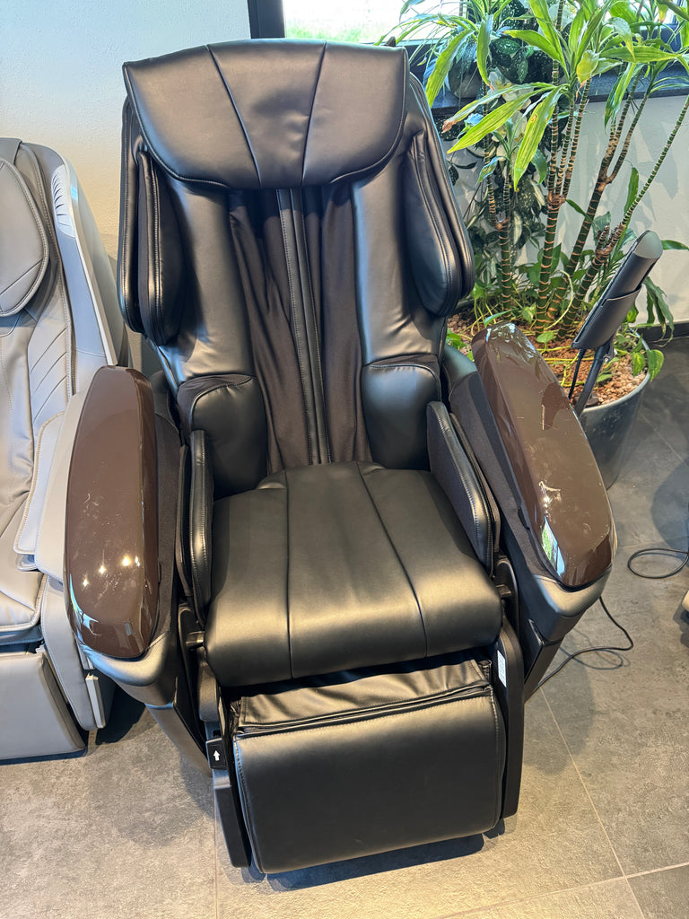 Panasonic EP-MA70CX802 Real Pro Hot Stone Exhibitor v černé barvě
